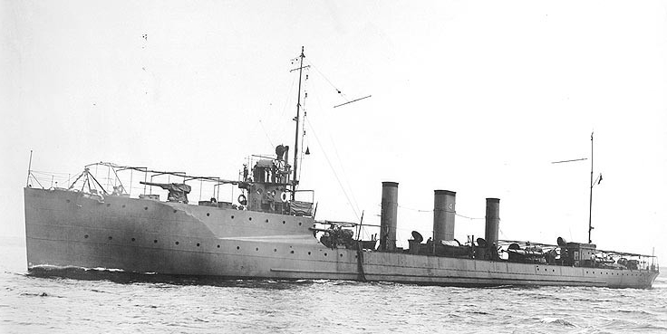 Patterson underway, circa 1912, the number 4 on her second stack. Photographed by O.W. Waterman, Hampton, Va. (Naval History and Heritage Command Photograph NH 99258)