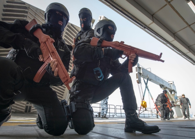Spearhead- Moroccan naval boarding team during exercise-25Apr2015-150425-N-JP249-020