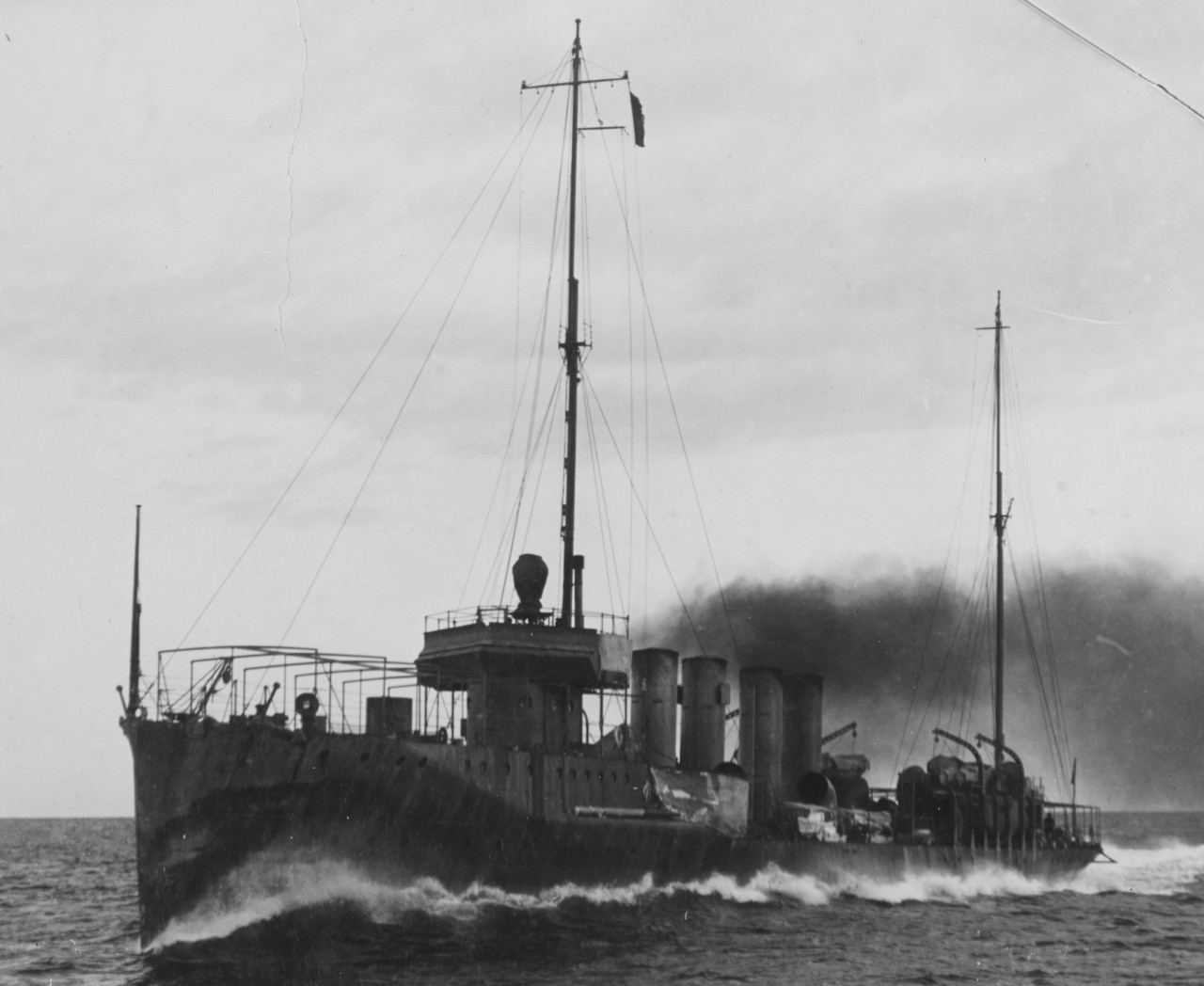 Tucker running trials, making 30.03 knots, 19 March 1916. At this point, less than a month prior to her being commissioned, she has not received her armament, and weights have been installed in place of her guns. (Naval History and Heritage Comma...
