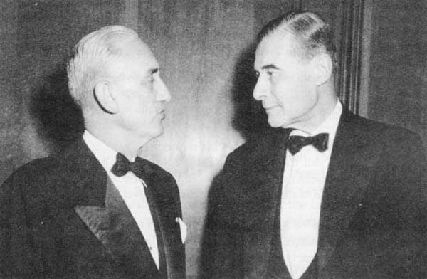 Junius S. Morgan and Vice Admiral DeLany at an Association dinner in New York. 
