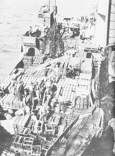 Image of an LCT alongside the Yorktown.