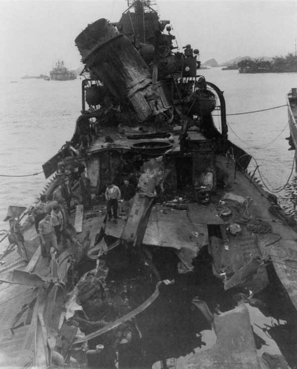 Damage caused by a kamikaze hit on Newcomb (DD 586)