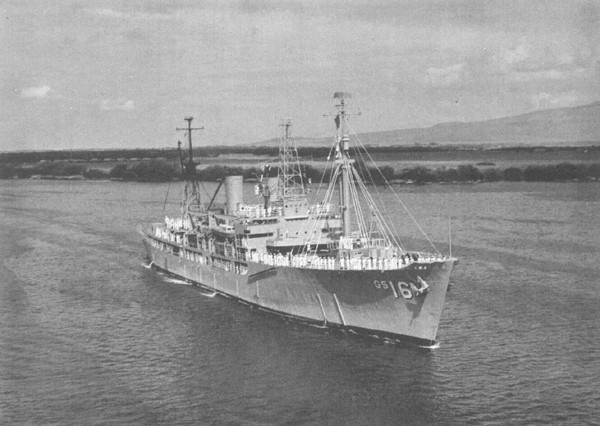 USS Maury (AGS-16) entering Pearl Harbor in 1963.