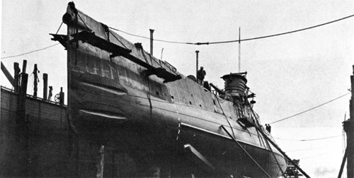 S-39 (SS 144) in drydock.
