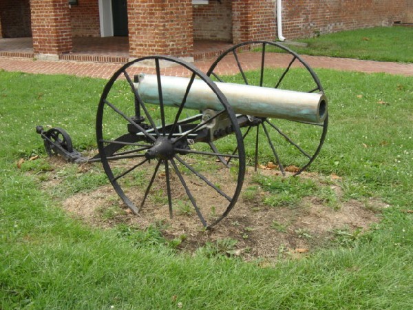 Image - Twelve-pounder Dahlgren boat howitzer, Fairfax Court House, Virginia.
