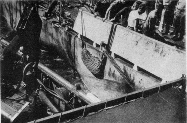 HUGH W. HADLEY (DD774). Starboard side looking aft at frame 105 from fantail of salvage tug during diving operations.