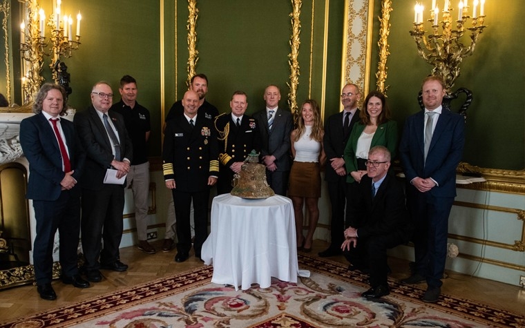 Vice Chief of Naval Operations Adm. Jim Kilby received the Jacob Jones (DD-61) bell on behalf of the U.S. Navy from the Royal Navy’s Second Sea Lord Vice Adm. Martin Connell during a ceremony at Lancaster House in London, England, May 15.